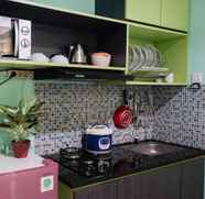 Ruang untuk Umum 3 1BR Elegant and Comfy Green Central City Apartment By Travelio