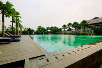 Swimming Pool 4 Studio Strategic Apartment at Capitol Park Residence By Travelio