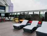 SWIMMING_POOL Studio Elegant Apartment at Pasar Baru Mansion By Travelio