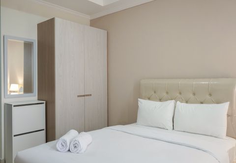 Bedroom Studio Room Stunning at Menteng Park Apartment By Travelio