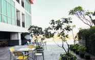 ล็อบบี้ 5 Studio Modern Apartment at Tamansari Papilio By Travelio