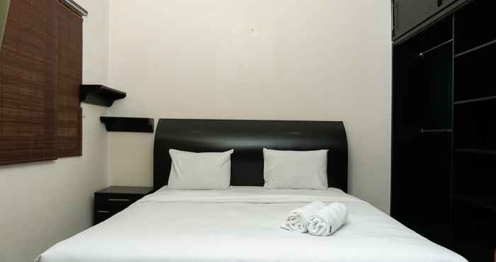 Kamar Tidur Studio Big and Cozy Apartment at Puri Garden By Travelio