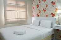 Bedroom 2BR Cozy for 3 Pax Green Pramuka Apartment By Travelio