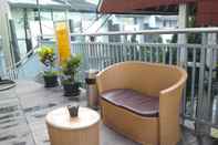 ล็อบบี้ Studio Relaxing Near ITB at Beverly Dago Apartment By Travelio