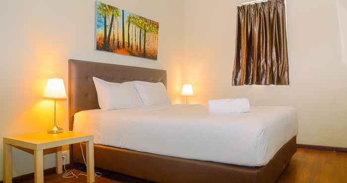 Bedroom Business Residence 3BR at Grand Palace Kemayoran By Travelio