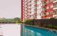 Swimming Pool 5 Cozy Studio at Taman Melati Margonda By Travelio