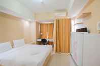 Kamar Tidur Studio Clean Apartment @ Grand Dhika City By Travelio