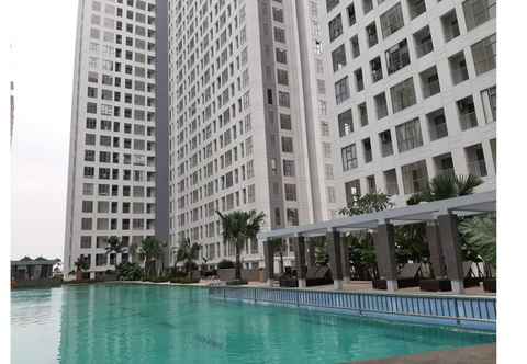 Swimming Pool 2BR Best Apartment @ Midtown Residence By Travelio