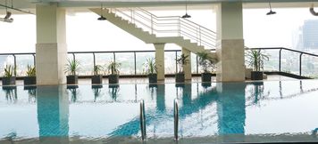 Swimming Pool 3 Studio Spacious and Modern at Atlanta Apartment By Travelio