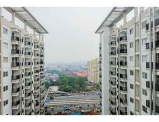 Bangunan 2 Studio Cozy Apartment at Signature Park Grande MT. Haryono By Travelio