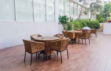 Lobby 2 Studio Best Price Apartment at Tamansari Skylounge By Travelio