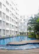 SWIMMING_POOL Studio Best Price Apartment at Tamansari Skylounge By Travelio