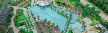 Swimming Pool 2 Studio New Furnished Sea View @ Gold Coast Apartment By Travelio