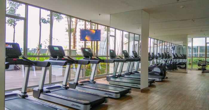 Fitness Center Studio New Furnished Sea View @ Gold Coast Apartment By Travelio