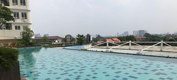 Kolam Renang 2 Cozy Studio at Cinere Bellevue Apartment By Travelio