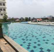 Kolam Renang 2 Cozy Studio at Cinere Bellevue Apartment By Travelio