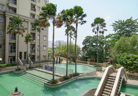 Lobby 3BR Comfy Spacious at Grand Palace Kemayoran Apartment By Travelio