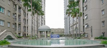 Swimming Pool 2 3BR Comfy Spacious at Grand Palace Kemayoran Apartment By Travelio