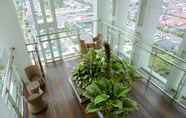 ล็อบบี้ 6 Sky Terrace 2Bedroom Apartment with Pool View By Travelio