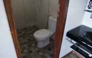 In-room Bathroom 4 The Bhaswara Ubud