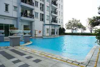 Swimming Pool 4  3BR at MOI Kelapa Gading Square Apartment By Travelio