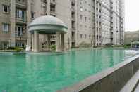 Kolam Renang Executive 3BR Residence at Grand Palace Kemayoran by Travelio