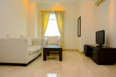 로비 2BR Modern at The Belleza Apartment By Travelio