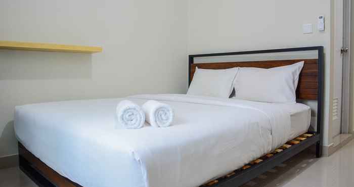 Kamar Tidur Studio Comfortable Apartment at Springlake Summarecon By Travelio