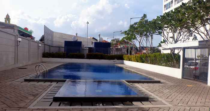 Lobi 2BR Best Price at Tifolia Apartment By Travelio