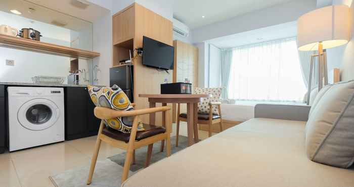 Bilik Tidur Studio Modern and Spacious Grand Kamala Lagoon Apartment By Travelio