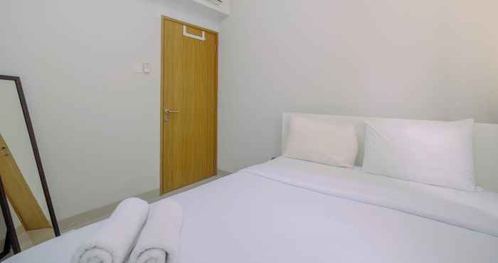 ห้องนอน Posh 1BR The Oasis Cikarang Apartment By Travelio