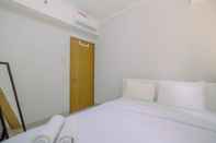 ห้องนอน Posh 1BR The Oasis Cikarang Apartment By Travelio