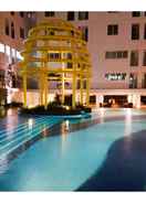 SWIMMING_POOL 2BR Modern and Relax @ Bassura City Apartment By Travelio