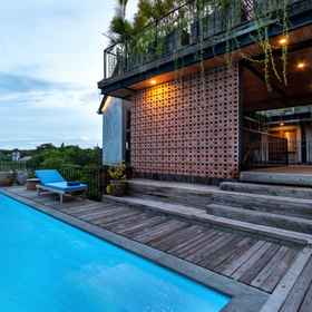 Ruang Tekuni 1, Hotel Everything IDR 100.000