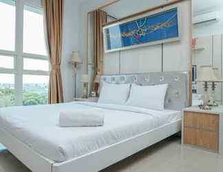 Kamar Tidur 2 1BR Minimalist and Comfy Citralakes Suites Apartment By Travelio