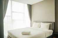 Bedroom 1BR Modern Design Apartment at Brooklyn Alam Sutera By Travelio