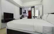 Kamar Tidur 3 Studio Compact Tamansari Mahogany Apartment By Travelio