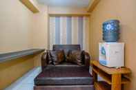 Common Space 1BR Strategic Kalibata City Apartment By Travelio