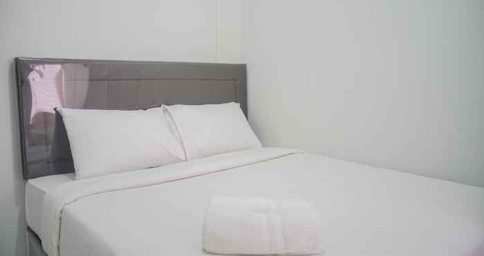 ล็อบบี้ 2BR Elegant and Comfy Emerald Bintaro Apartment By Travelio