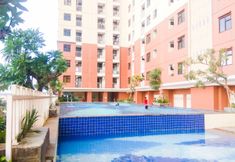 Swimming Pool 4 2BR Brand New and Compact Lagoon Bekasi Town Square Apartment By Travelio