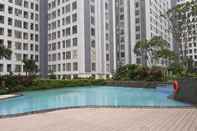 Kolam Renang 3BR Luxurious M-Town Apartment By Travelio