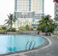 Swimming Pool 2 Studio Affordable Price Apartment at Margonda Residence 2 By Travelio