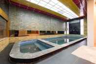Swimming Pool Glamour Hotel & Spa