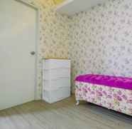 Khu vực công cộng 3 Compact Studio Apartment Green Palace Kalibata near Shopping Center By Travelio