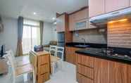 Common Space 4 Comfy 2BR Apartment at Pejaten Park By Travelio