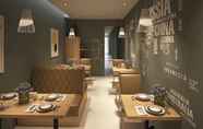 Restaurant 7 Themes Hotel