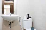 Toilet Kamar 1BR Luxury Sudirman Suites Apartment Bandung By Travelio