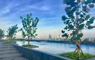 Kolam Renang 4 Treepark City Apartments by YL Room