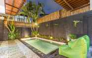 Kolam Renang 3 Namaste Villa