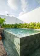 SWIMMING_POOL Maitreya Villa